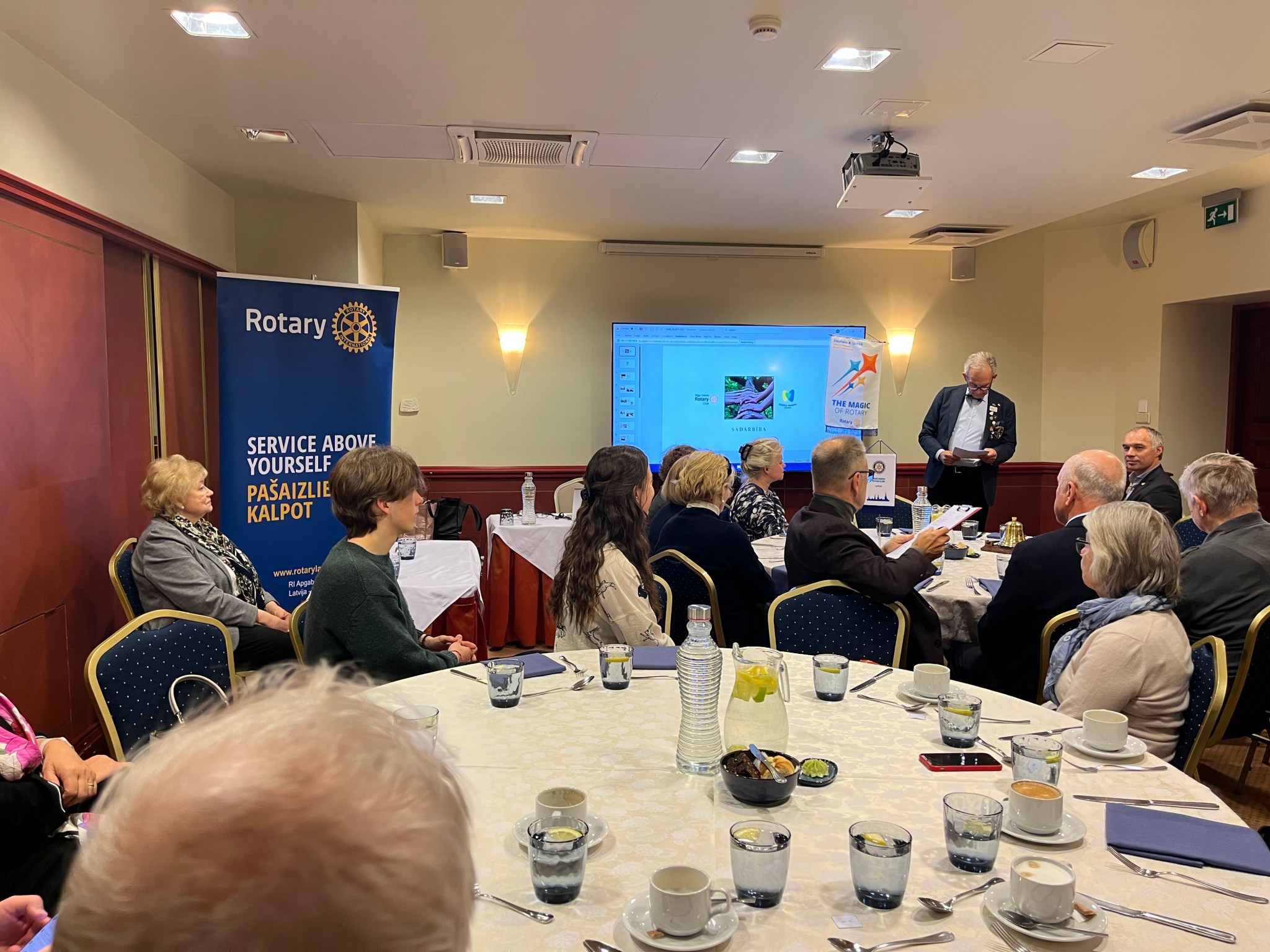 Rotery Riga Rotary Maģija notiek, kad esam vienoti – atskats uz Gubernatora vizītēm ...